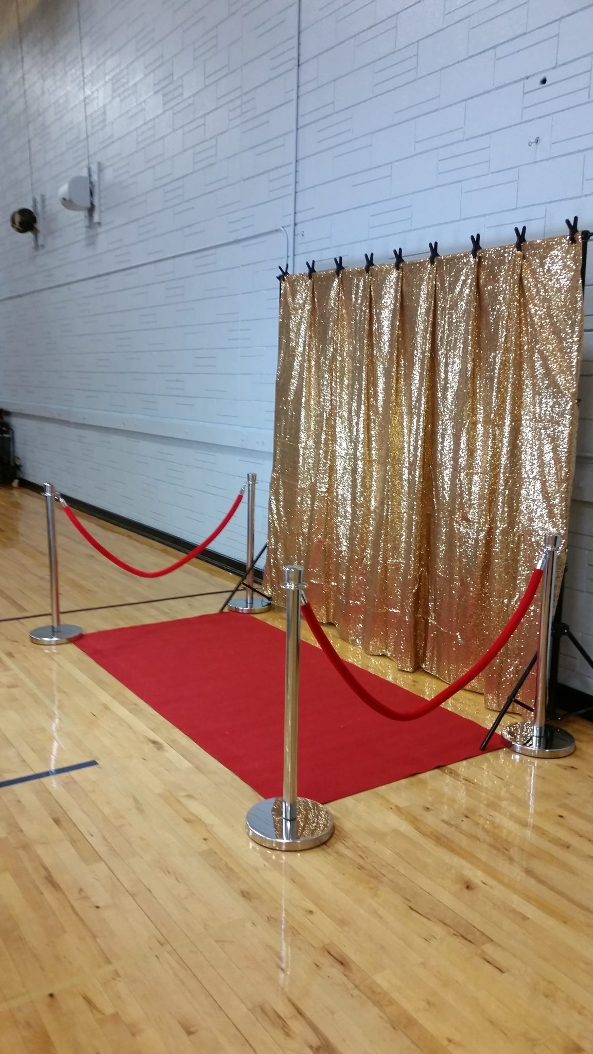 The Red Carpet Treatment Paparazzi Photobooths